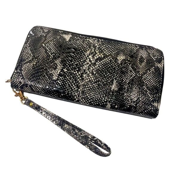 Bossani Snakeskin Wristlet/Clutch - Picture 1 of 3
